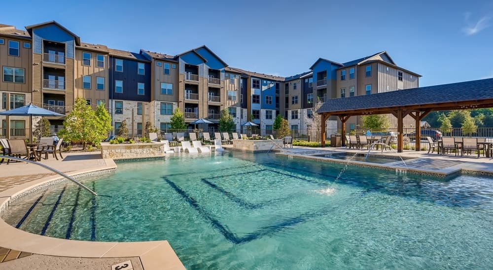 Active adult 62-plus independent living apartments at Alders Cross Creek featuring modern interiors, maintenance-free design and lock-and-leave lifestyle convenience