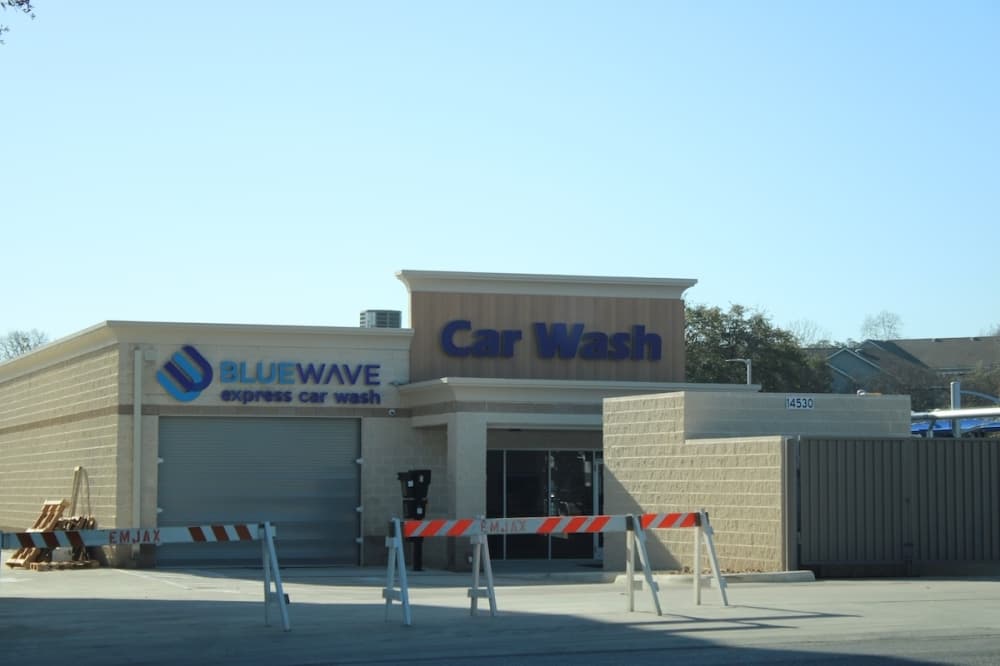 Car wash chain adds new location near San Antonio, Fair Oaks Ranch