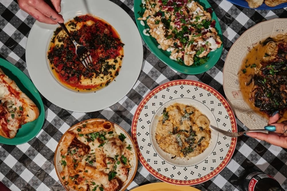 Natural wine bar and New Jersey Italian food: 24 central Austin business updates
