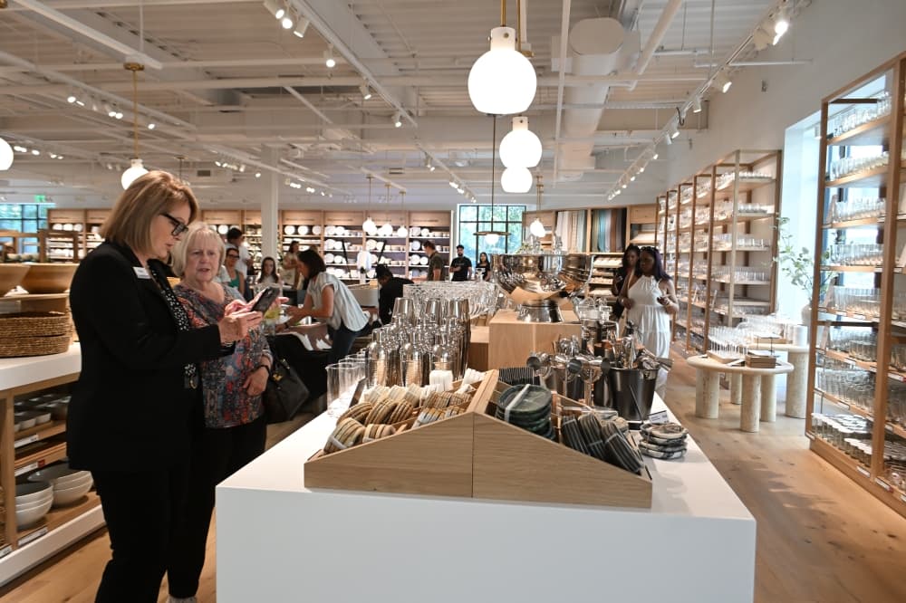 Crate & Barrel offers home furniture, kitchenware in Southlake