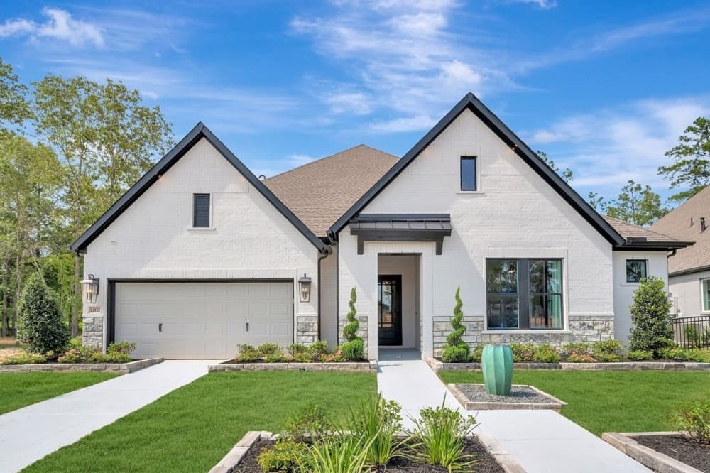 David Weekley Homes opens 2 new models in The Highlands Encore