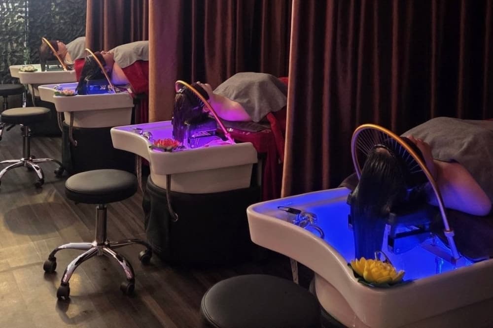 Jungle Head Spa officials celebrate April opening of Kingwood location