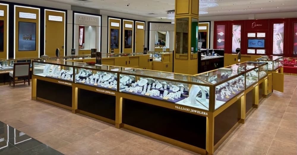 Valliani Jewlers opens inside Deerbrook Mall