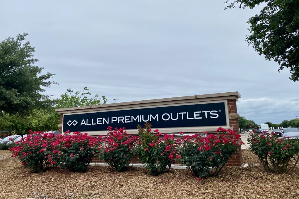 Hot Topic coming soon to Allen Premium Outlets