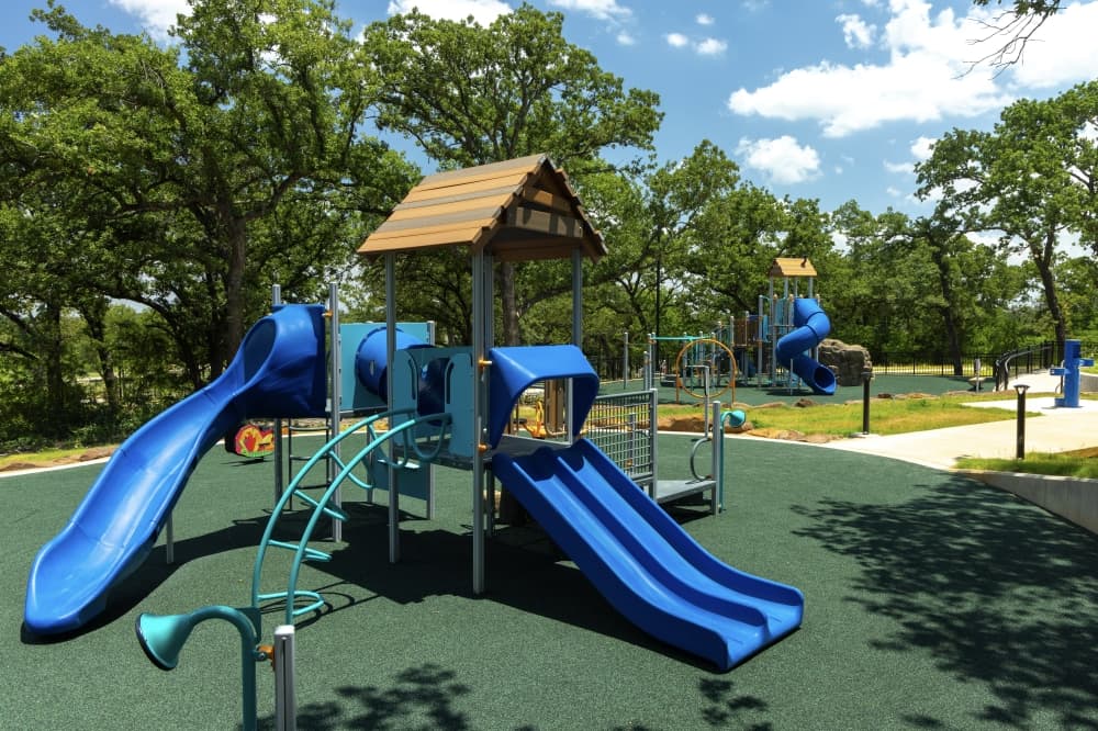 Villages of Carmel Park celebrates opening with ribbon-cutting ceremony