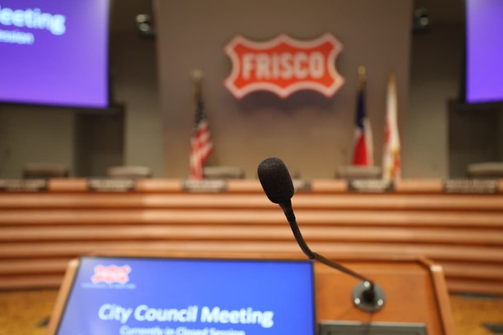 Frisco weighs restoring public comment at council meetings