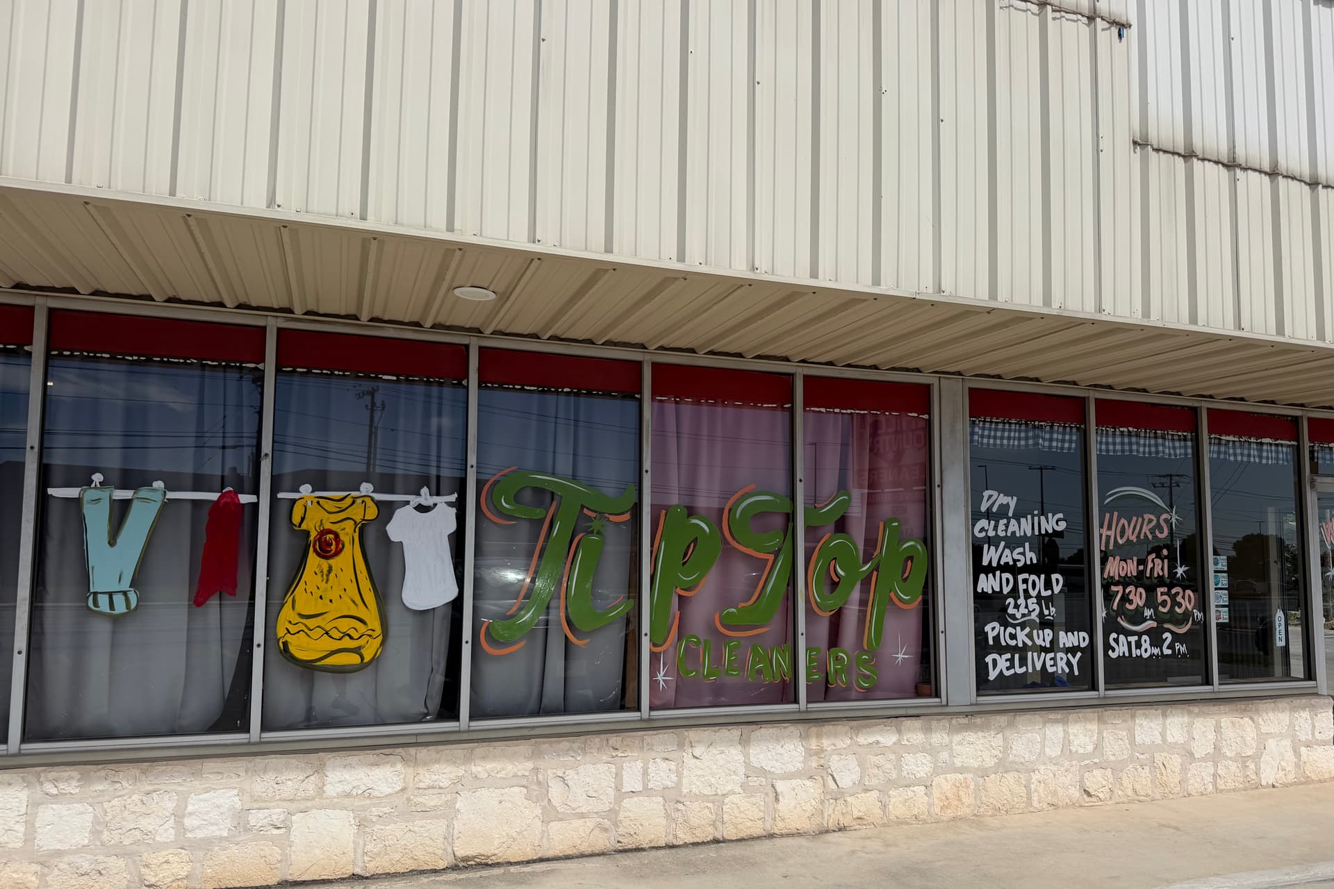 Tip Top Cleaners temporarily relocates in New Braunfels after fire