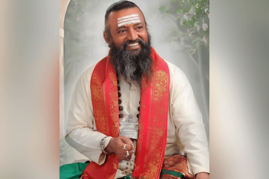 Looking for answers when life gets complicated? Inside Psychic Ramnath’s Indian astrologer, spiritual healing