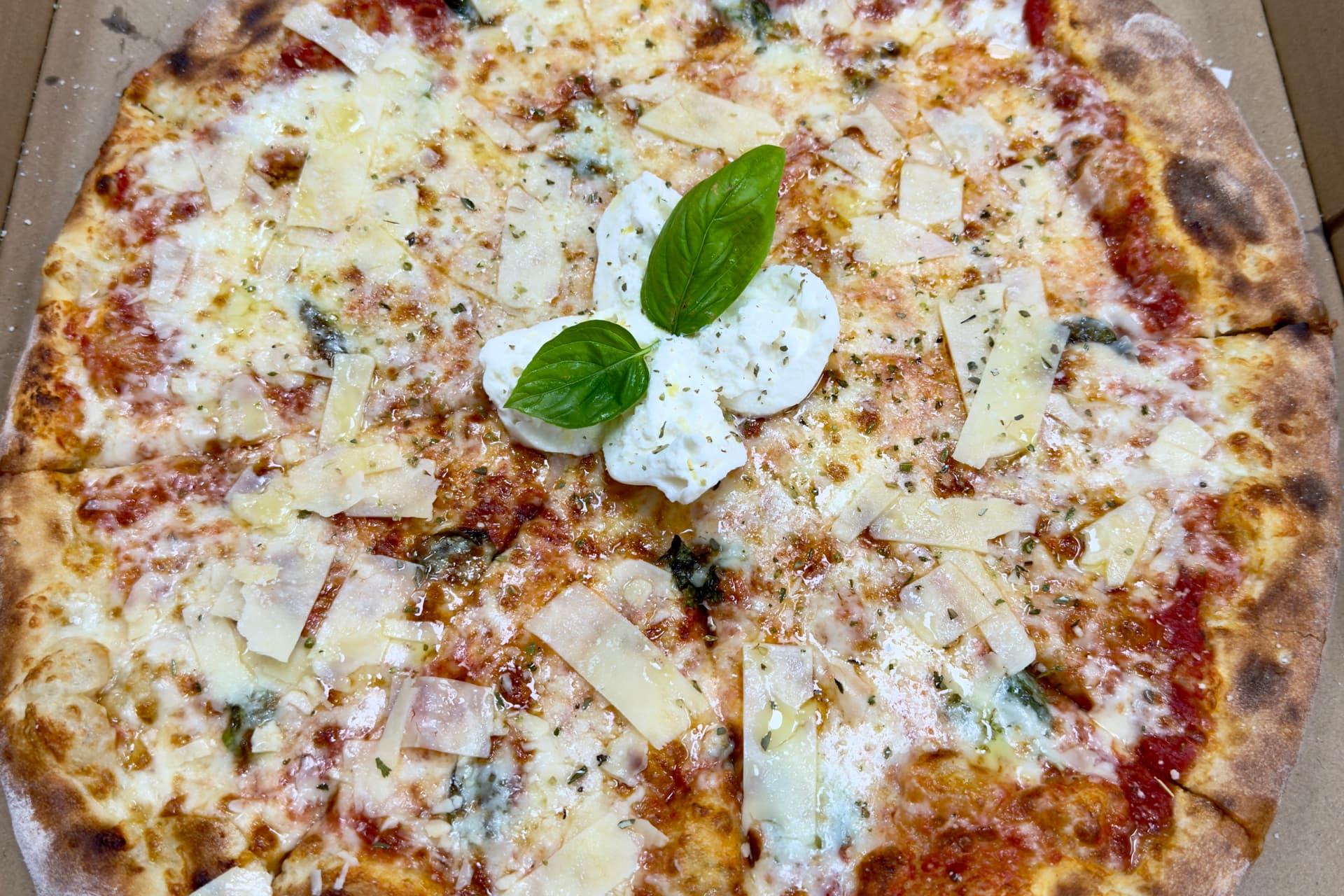 Family owned pizzeria opens in League City