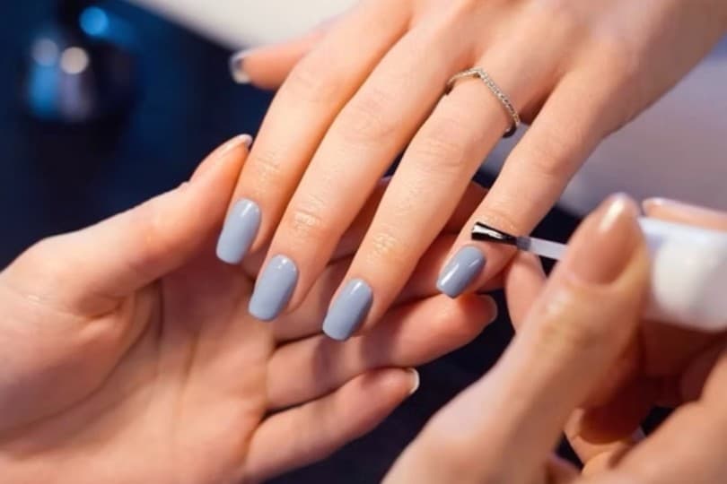 White File Studio offers nails, threading services in Leander