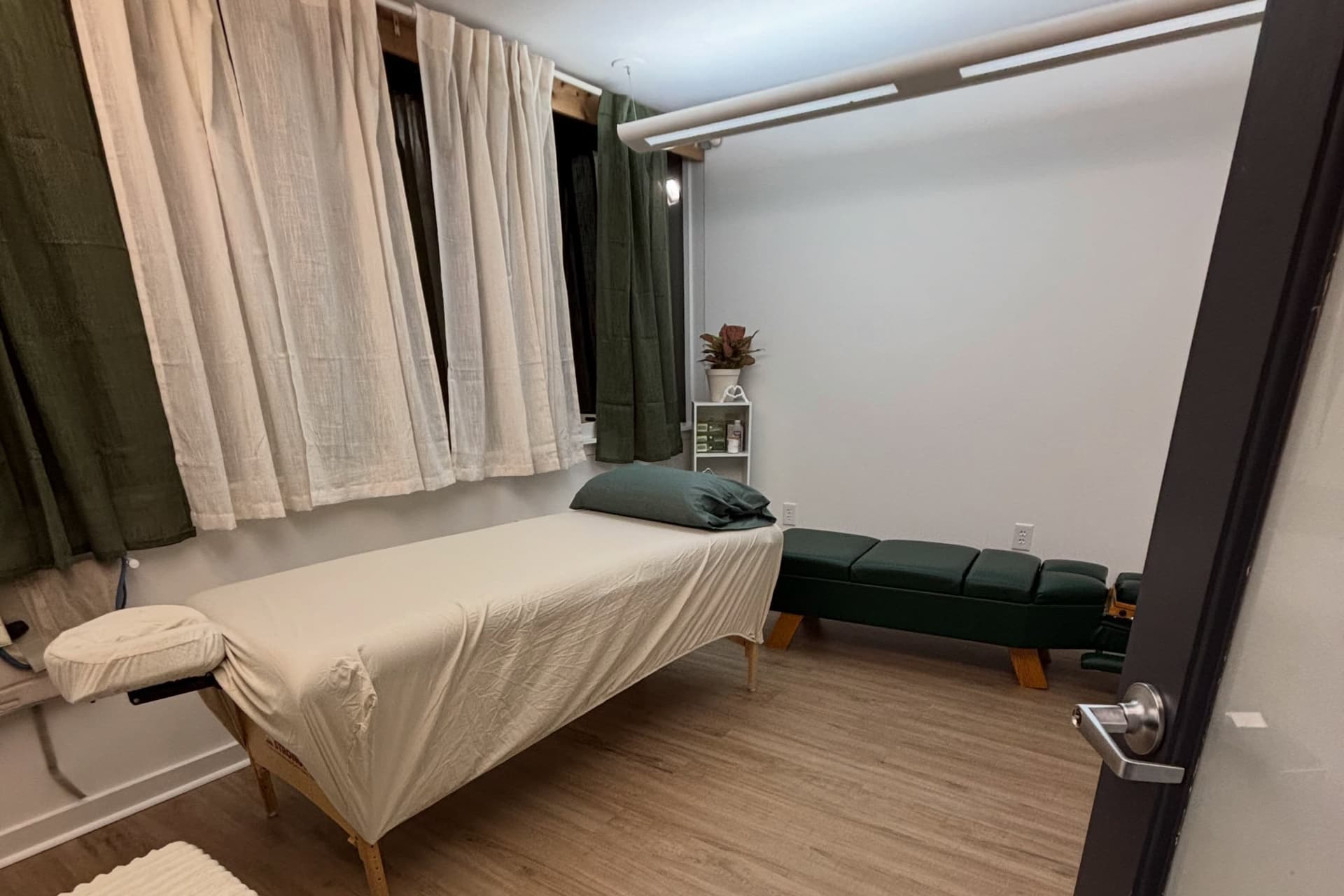 New chiropractic practice opens at the edge of Houston’s Museum District