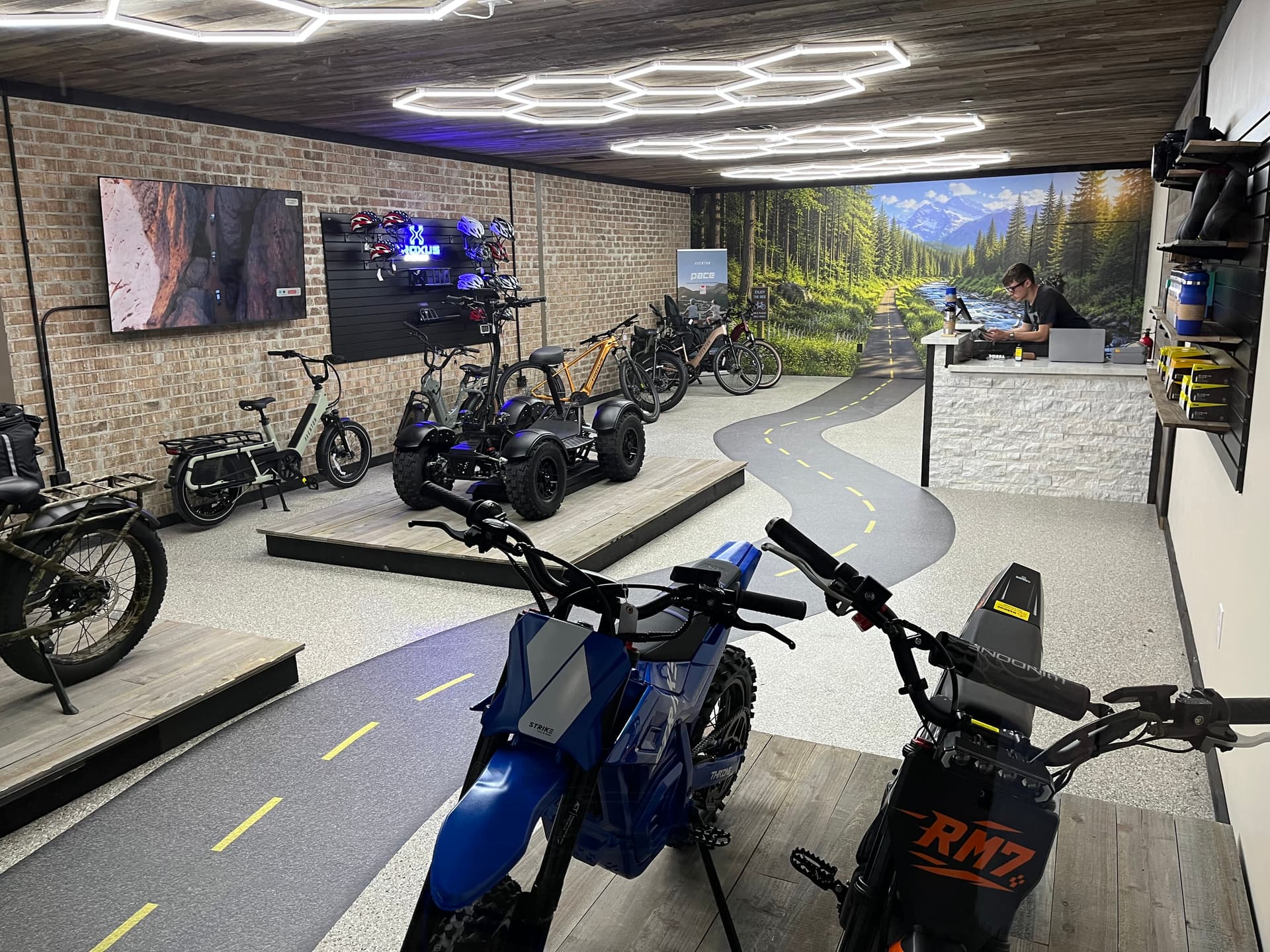 Arride Bikes opens second area showroom in The Woodlands
