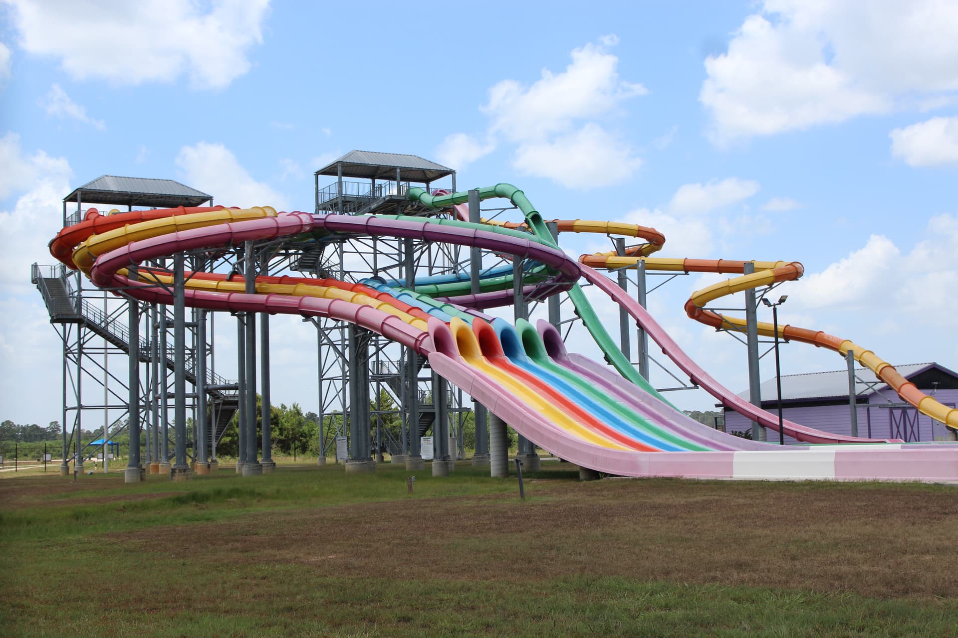 BBQ festival, dog waterpark day: 5 events to attend in New Caney, Porter this weekend, Sept. 25-27