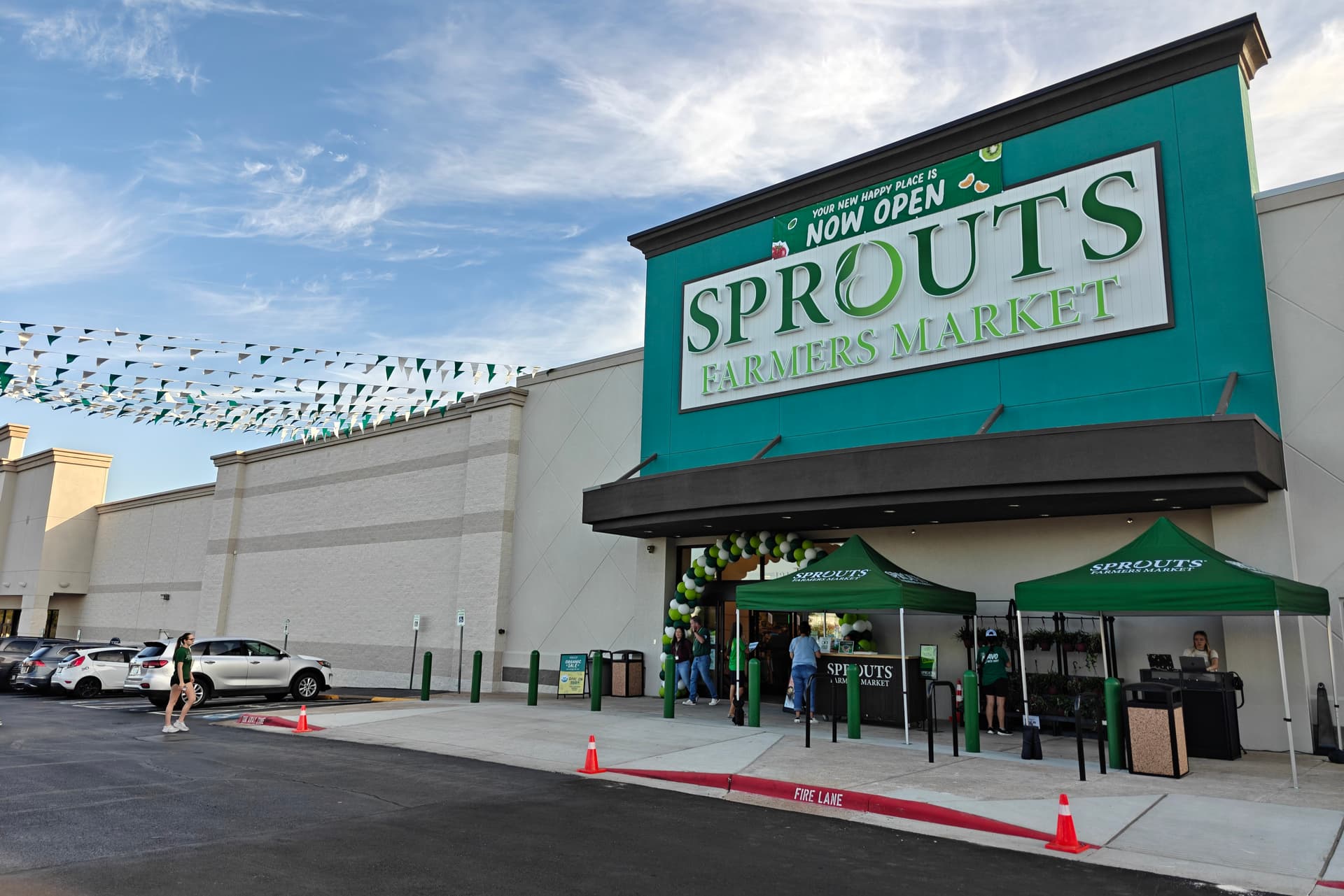 Sprouts Farmers Market opens in College Station