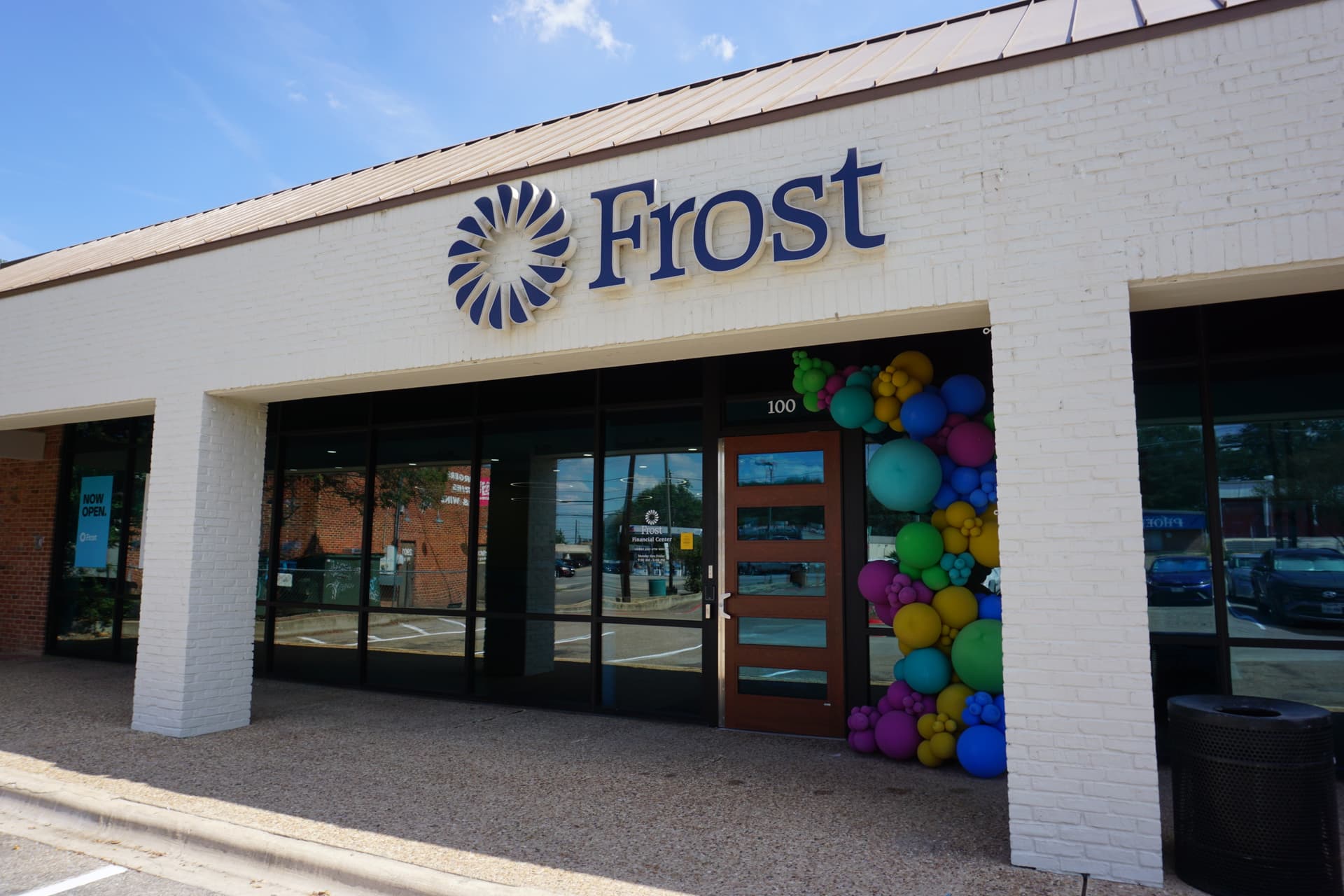 Frost Bank opens 29th Austin branch on South Lamar Boulevard