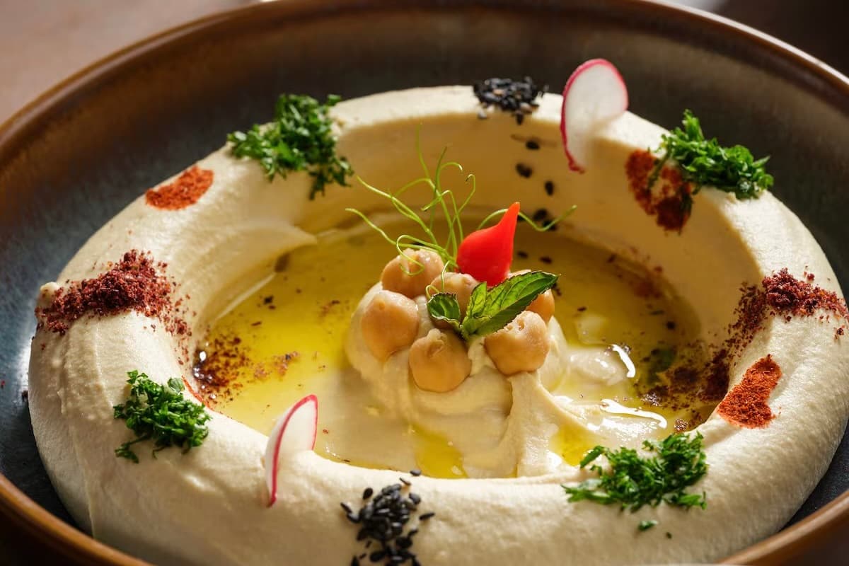 New modern Mediterranean Concept opens inside Texas Medical Center hotel