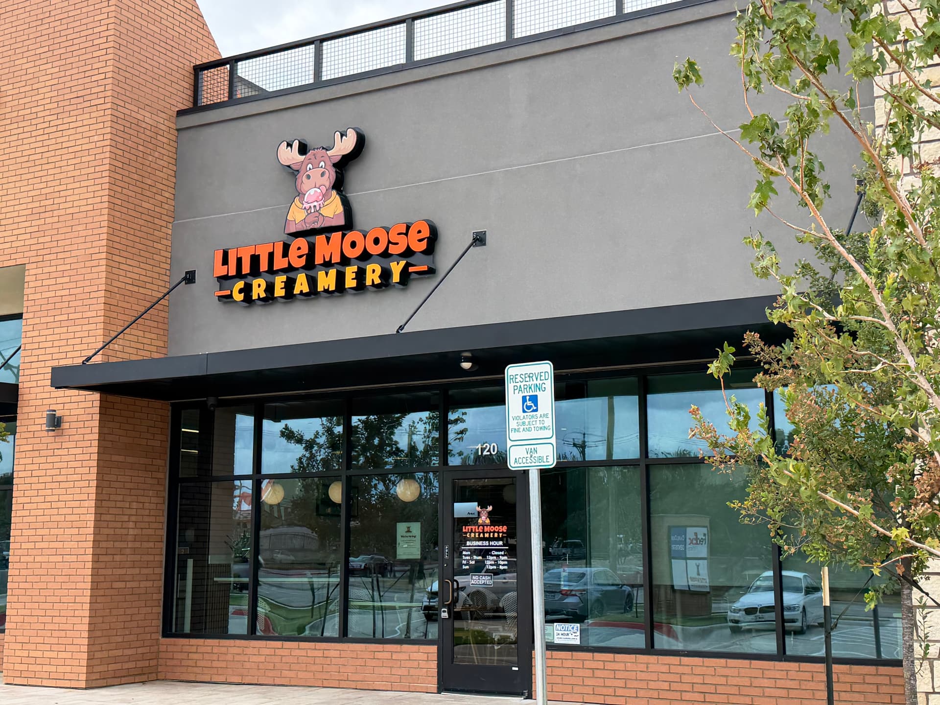 Little Moose Creamery offers soft-serve, milkshakes in Frisco