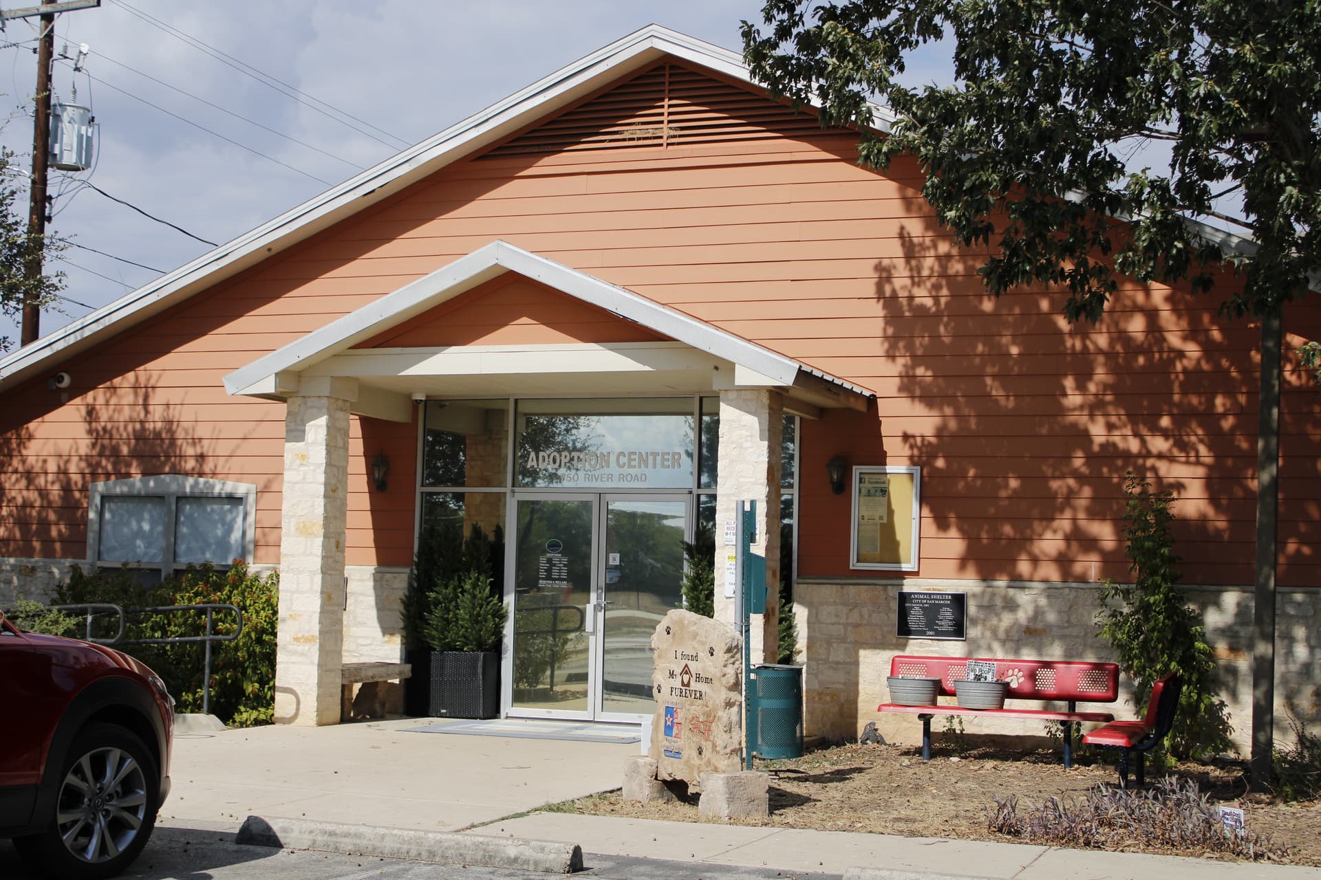 San Marcos animal shelter to serve Hays County as Kyle reevaluates new facility plans