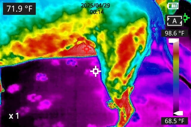 Thermal camera image showing temperature gradients, 71.9°F reading, dated 2025/04/29, with color scale from 68.5°F to 98.6°F.