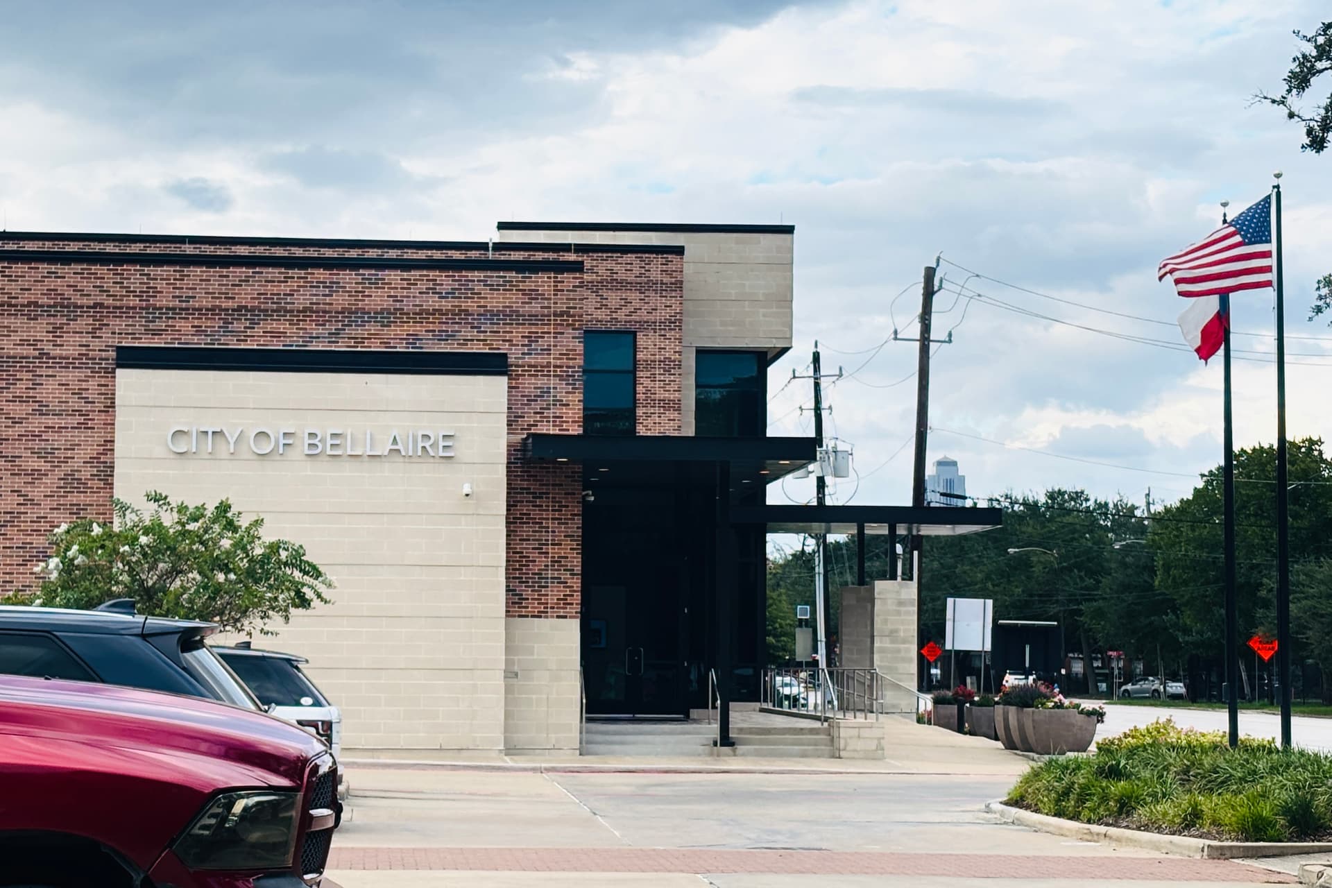Bellaire authorizes purchases of upgraded police tasers, replacement patrol vehicles