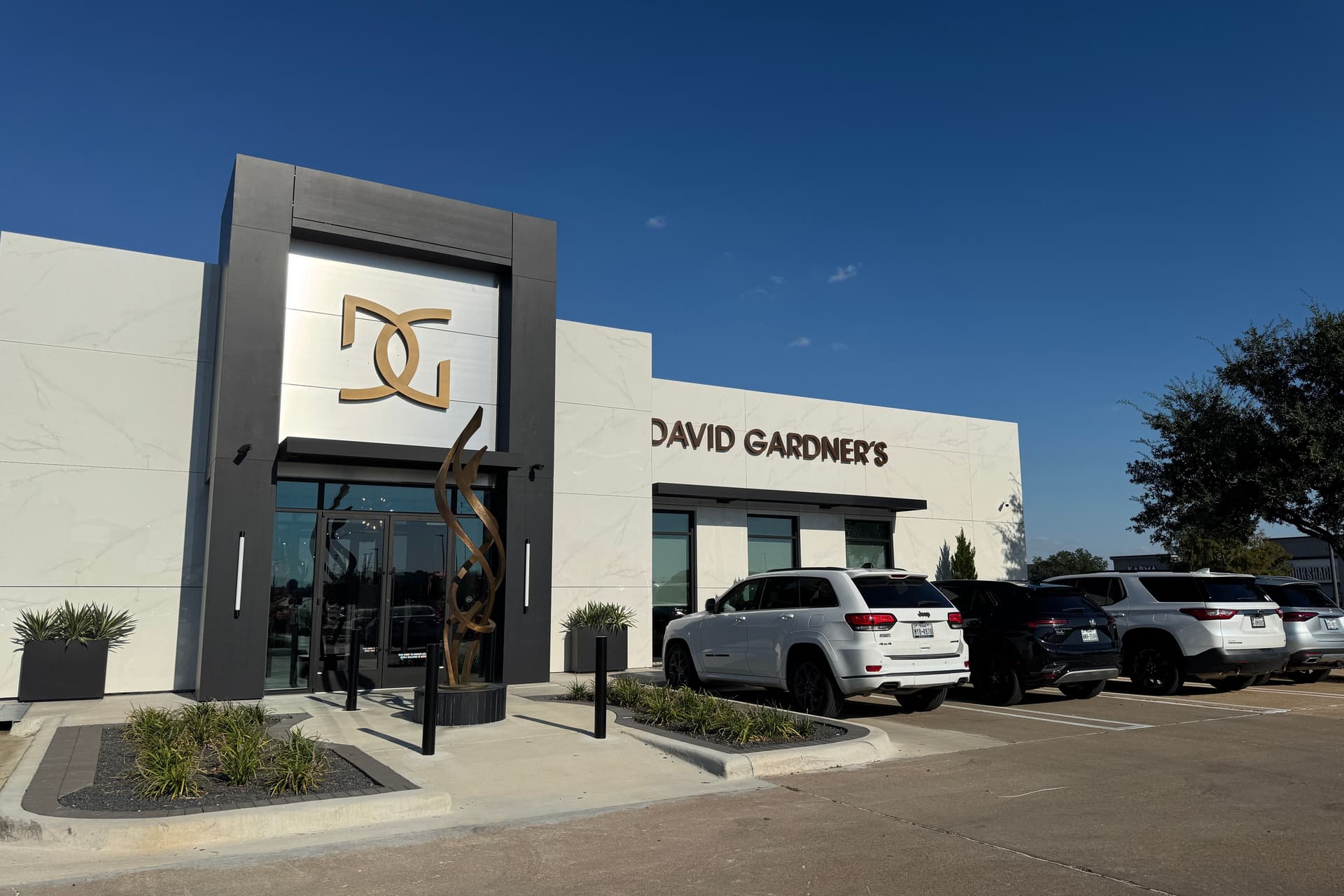 College Station jewelry store unveils new look after 2-year remodel
