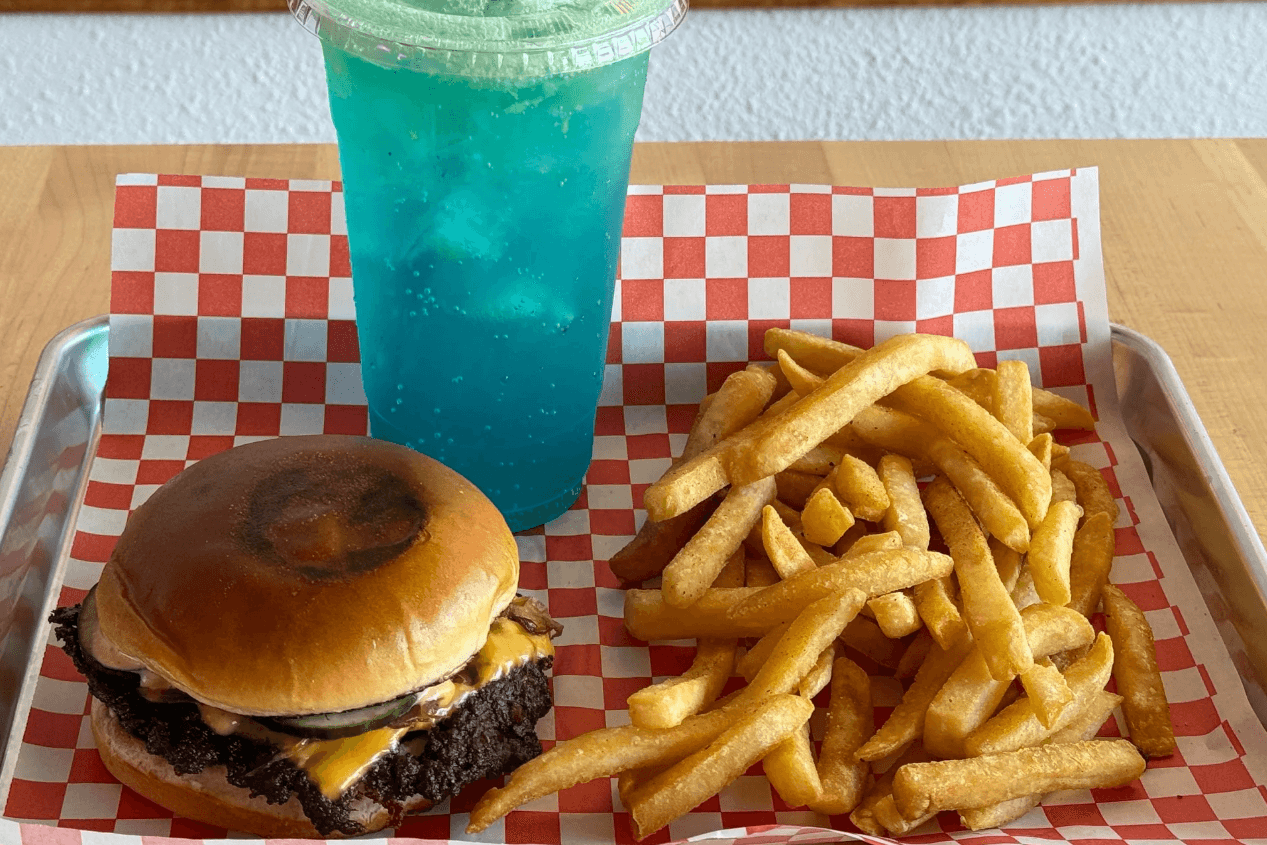 Pinky's Smash & Sip now serving smashburgers, dirty sodas in South Austin