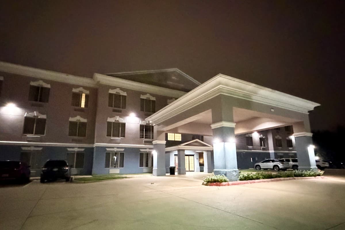 Roanoke Suites celebrates 20th anniversary, will rebrand in 2027