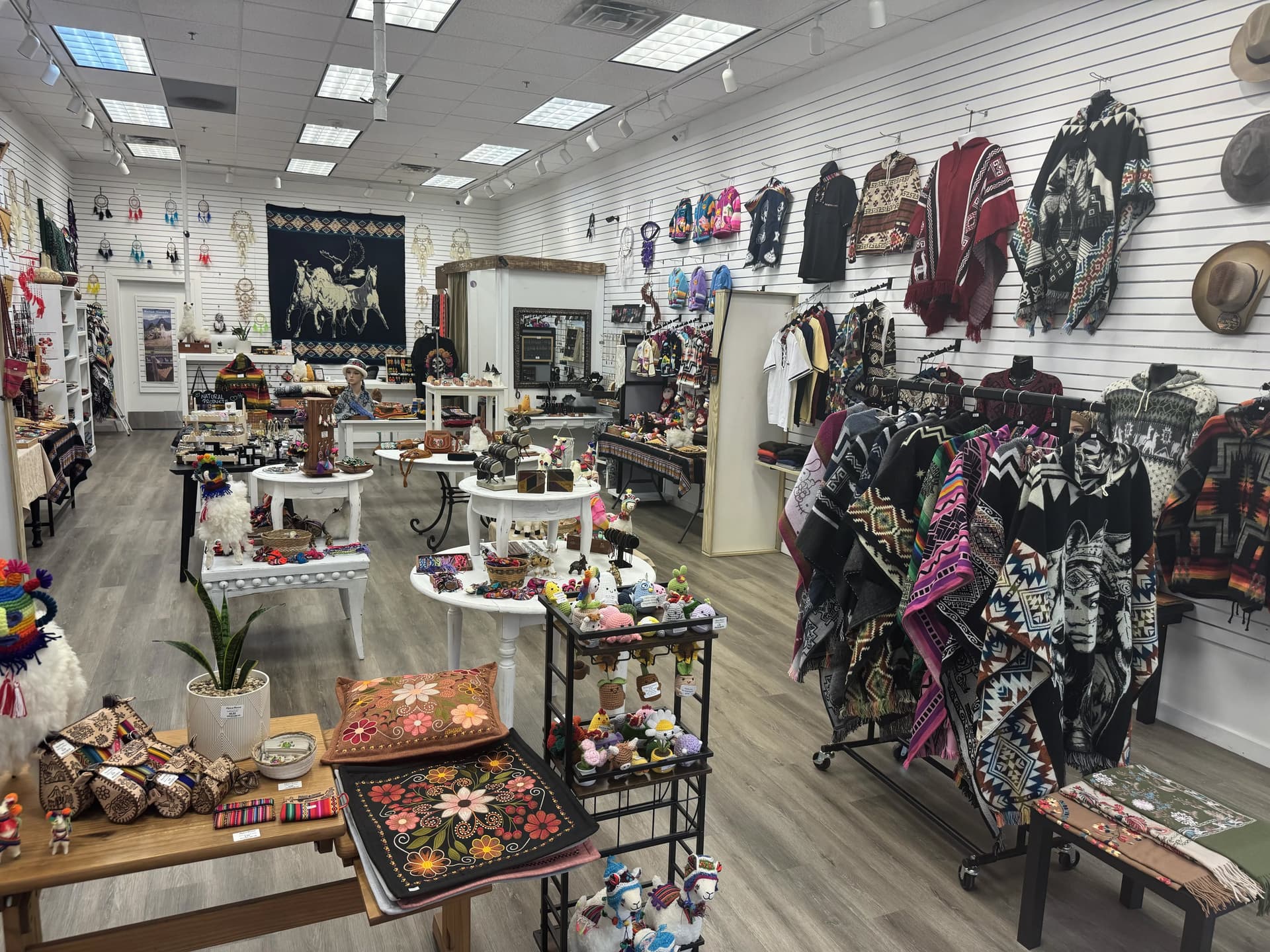 Alpaca Moona sells handmade Peruvian goods in Golden Triangle Mall