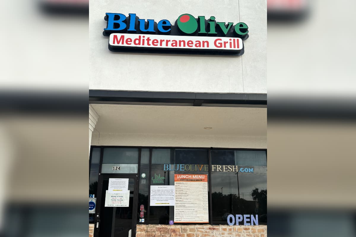 Blue Olive Grill owner looks to fundraise for food truck ahead of planned restaurant closure