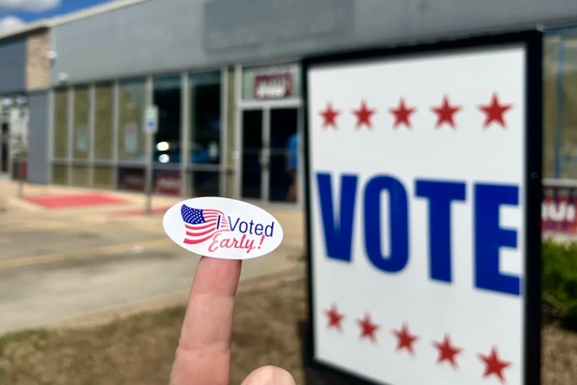Coffee, cocktails and yoga: 28 Austin-area giveaways for voters