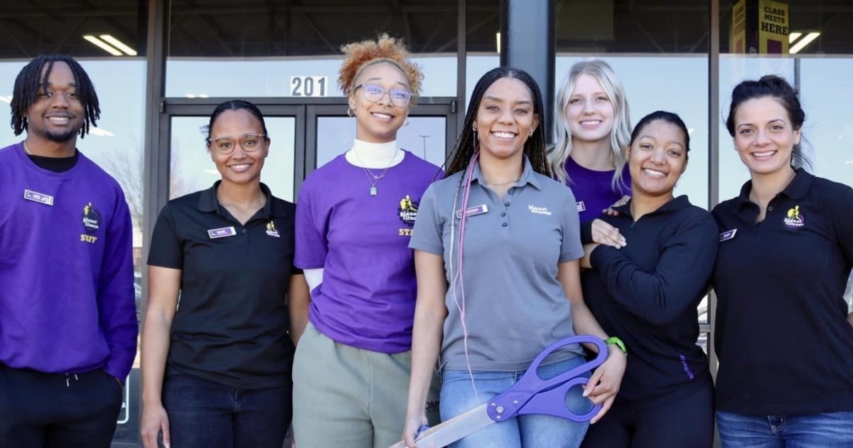 planet fitness dress code for employees Employee Uniform Can Employee Wear Hats at