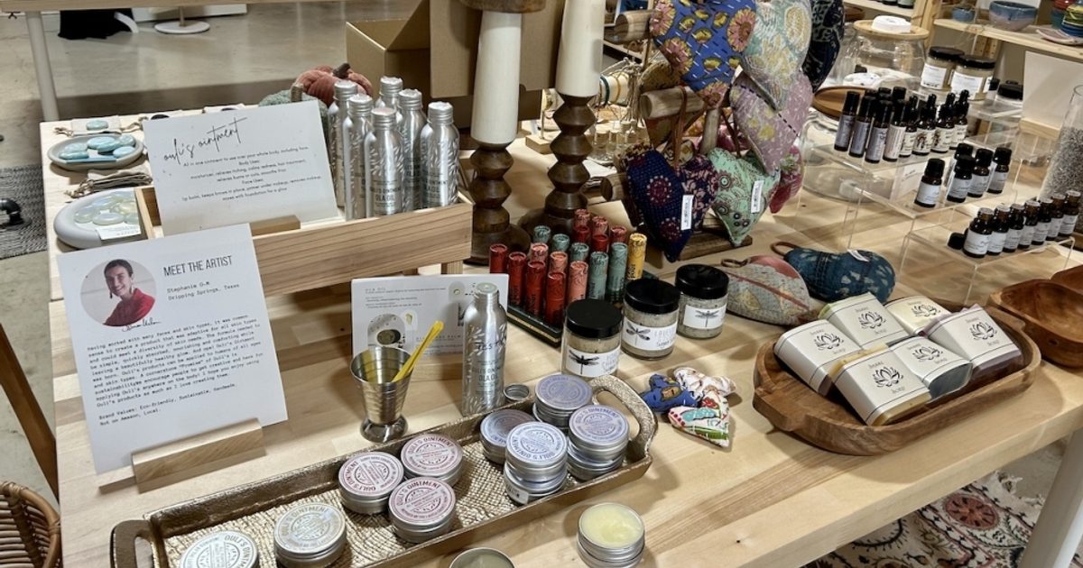 Artisan gift shop The Shabby Wick closes Dripping Springs storefront