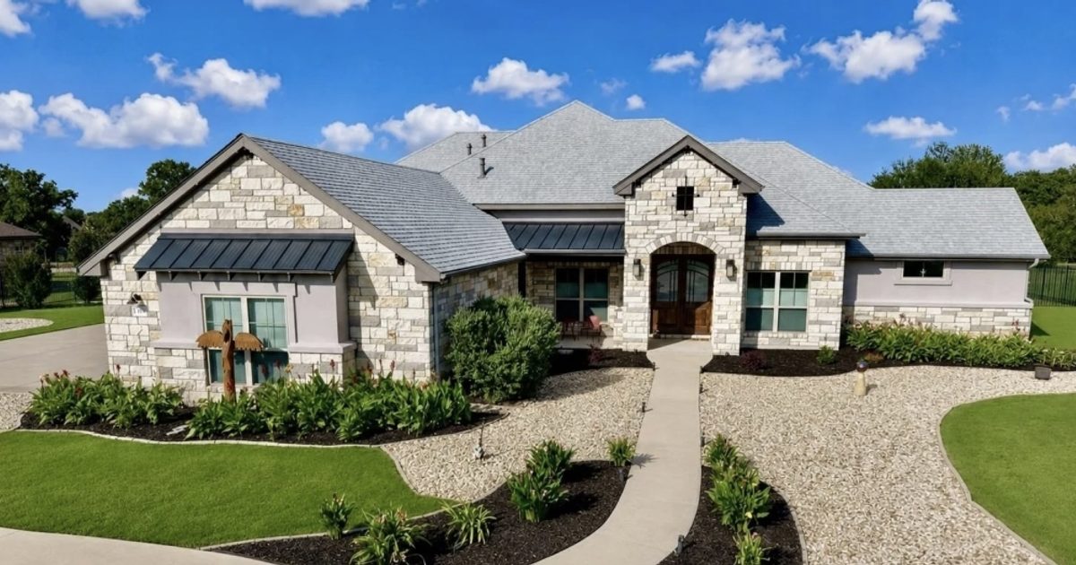 Mission Oaks neighborhood offers quiet living, mature trees outside of Georgetown