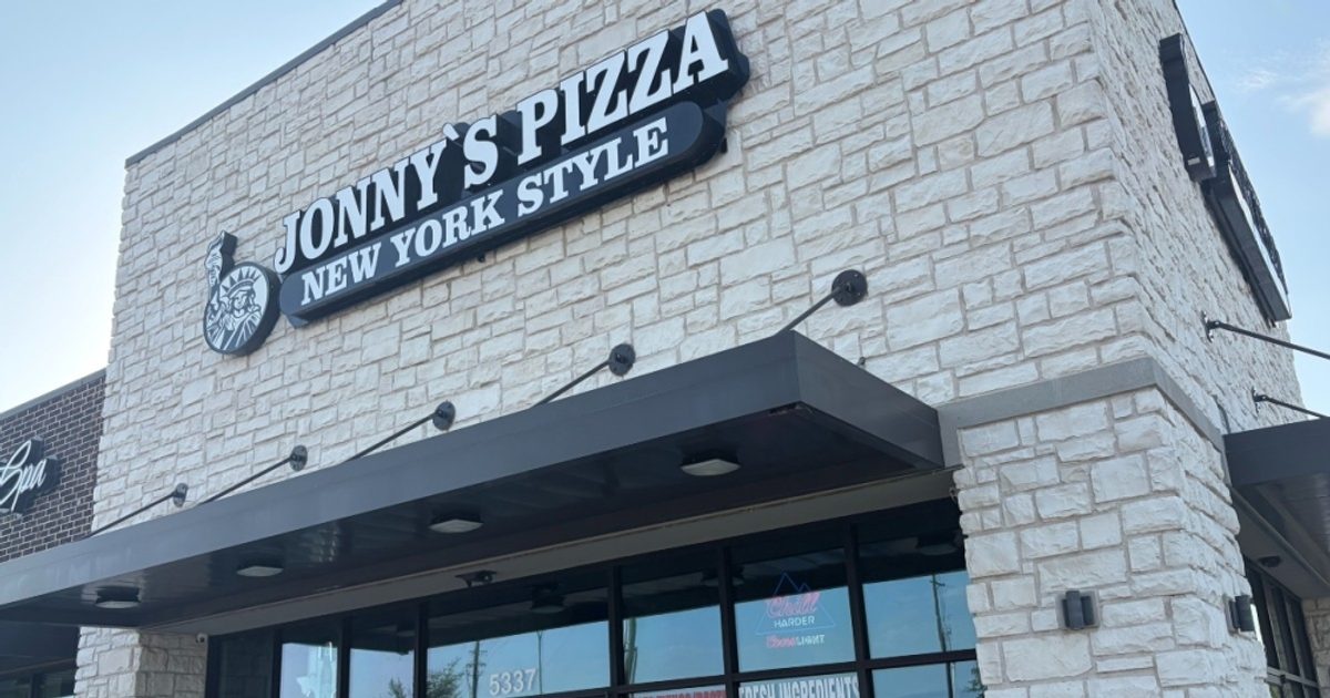 Jonny's Pizza closes in northeast Fort Worth