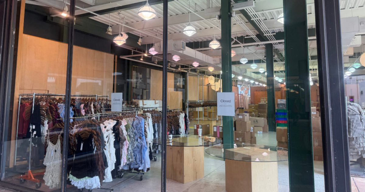 Urban Outfitters in The Woodlands Mall moving to new location