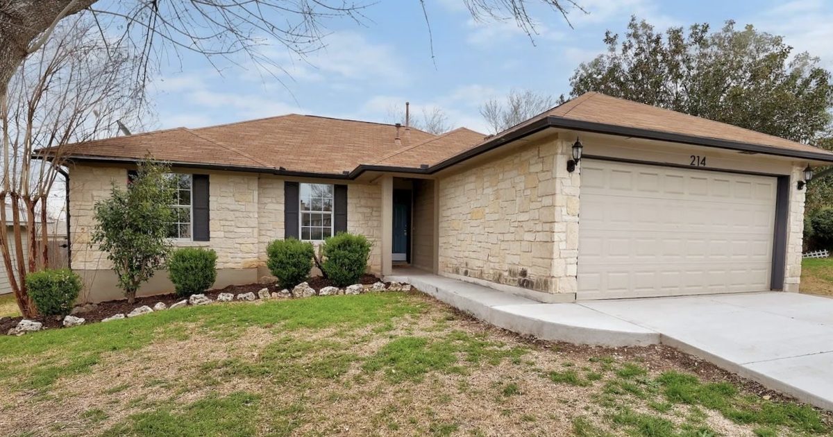 Crystal Knoll Terrace neighborhood near Georgetown comprises 400 established homes