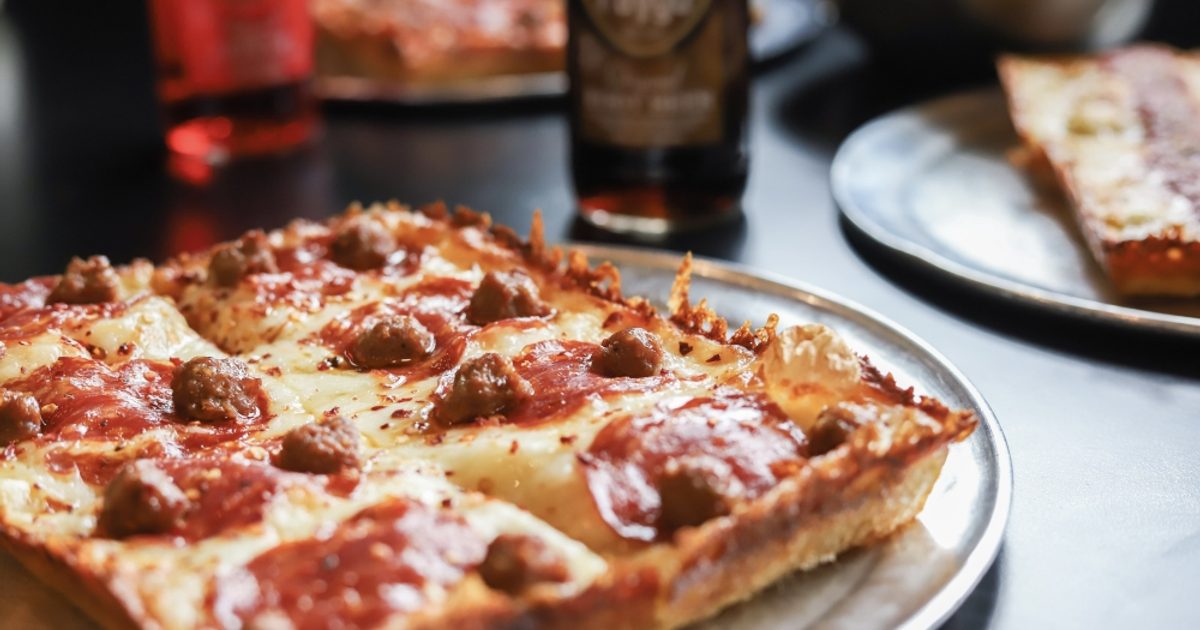 Via 313 brings Detroit-style pizza to Fast Friends Beer Co. kitchen