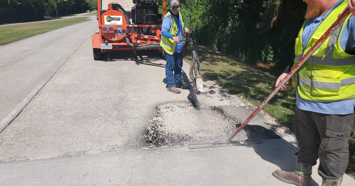 New asphalt sprayer to improve road repairs, Montgomery County Precinct 4 officials say