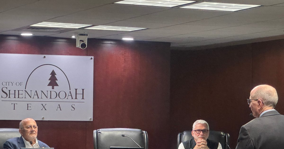 Shenandoah reviews home rule charter options as population grows