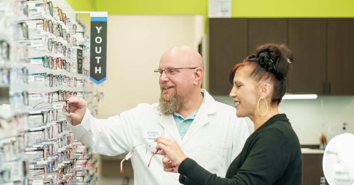 Eyemart Express opens new Conroe location