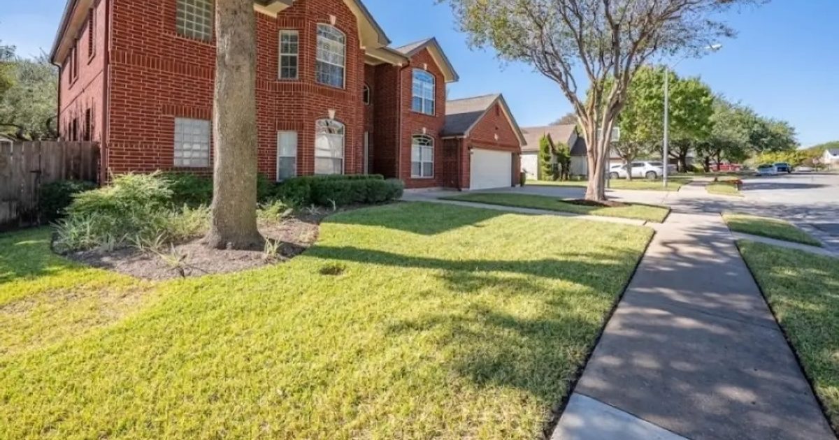 More homes sold year over year in Hutto in August, while Pflugerville sees decline