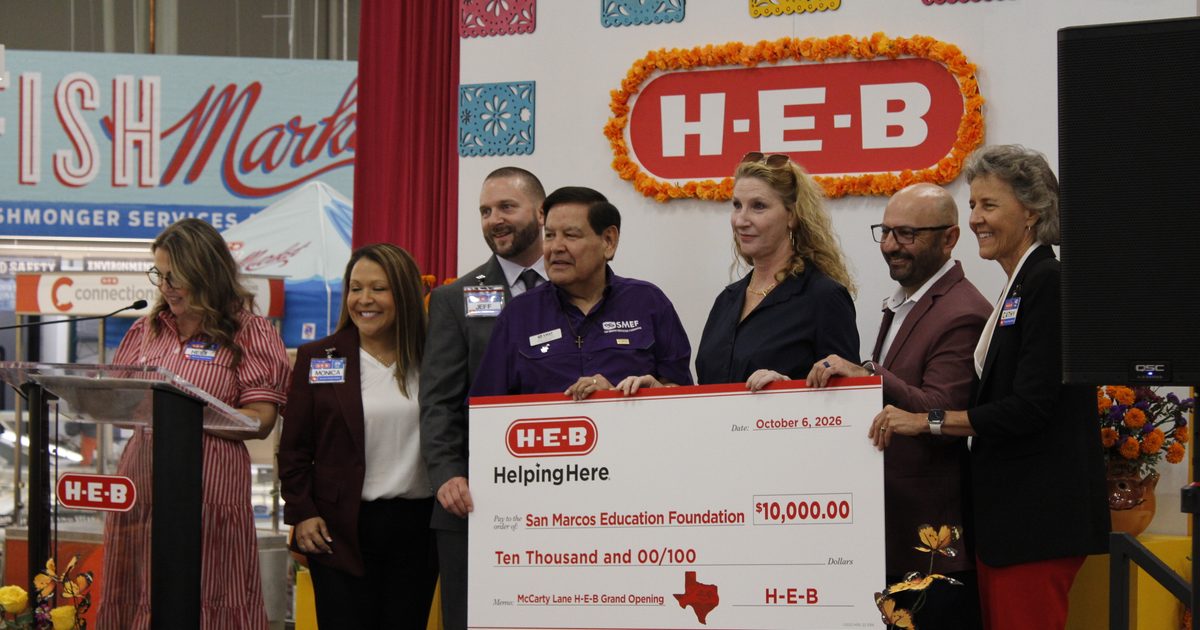 H-E-B celebrates opening of 3rd San Marcos location