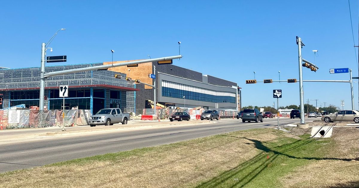 Road closures, roundabouts, highway conversions: 6 Austin area transportation updates