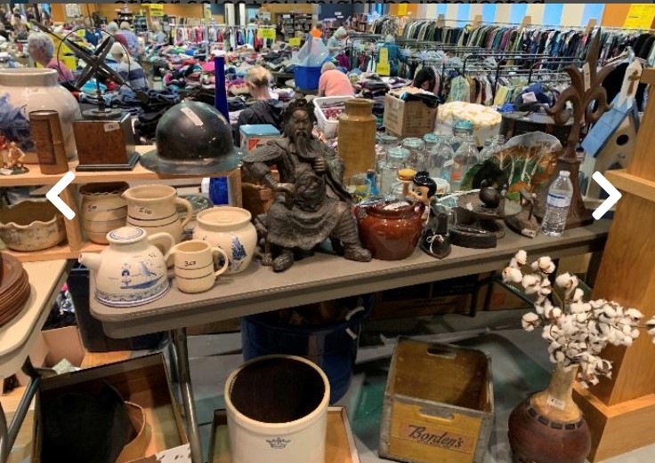 Shop Lakewood United Methodist Huge Garage Sale