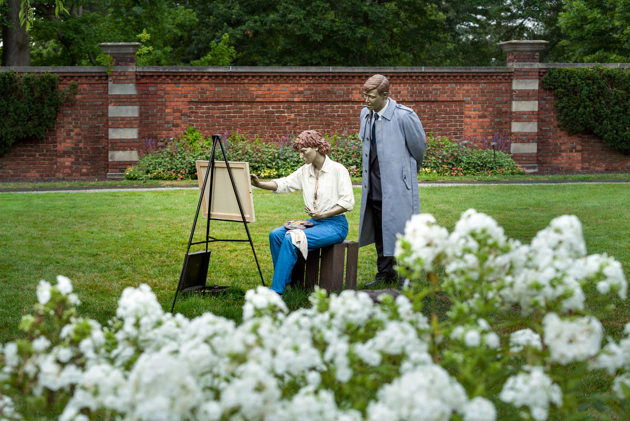 Dallas Arboretum and Botanical Garden Debuts Seward Johnson’s “Celebrating the Familiar” Exhibit