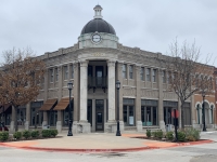 Mingle Wine & Whiskey is coming soon to Parker Square in Flower Mound. (Brian Pardue/Community Impact Newspaper)