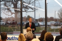 Frisco Mayor Jeff Cheney addresses the audience at a Nov. 21 ribbon-cutting event. (Elizabeth Ucles/Community Impact Newspaper)