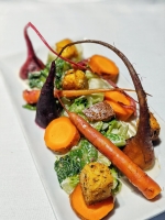 In addition to offering menu items, Rye is offering do-it-yourself cocktail and meal kits. (Courtesy Rye)