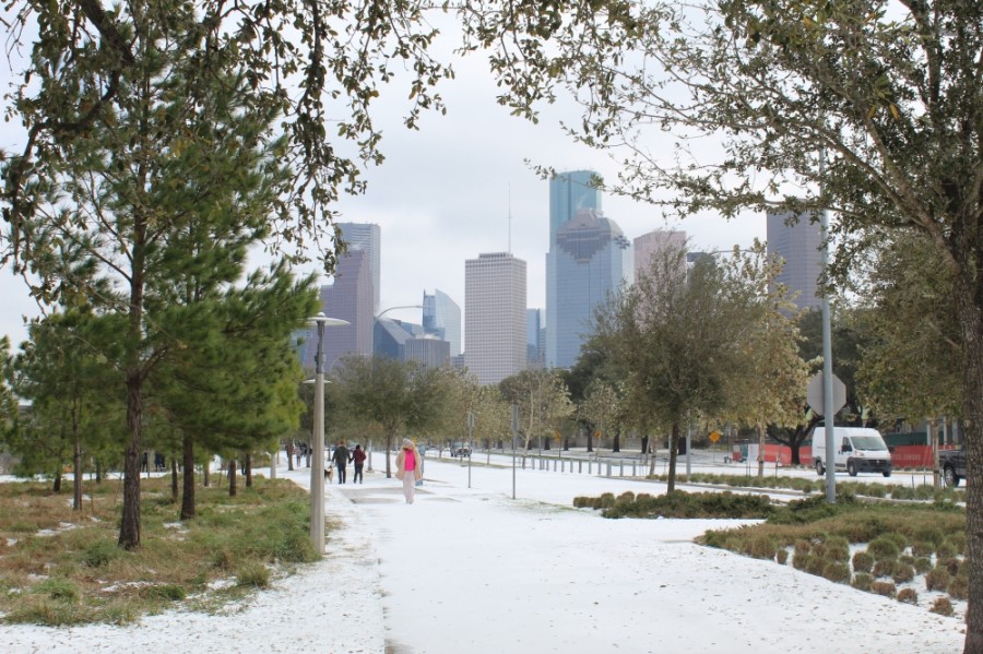 Buffalo Bayou Park is covered in layer of snow and ice. (Emma Whalen/Community Impact Newspaper)
