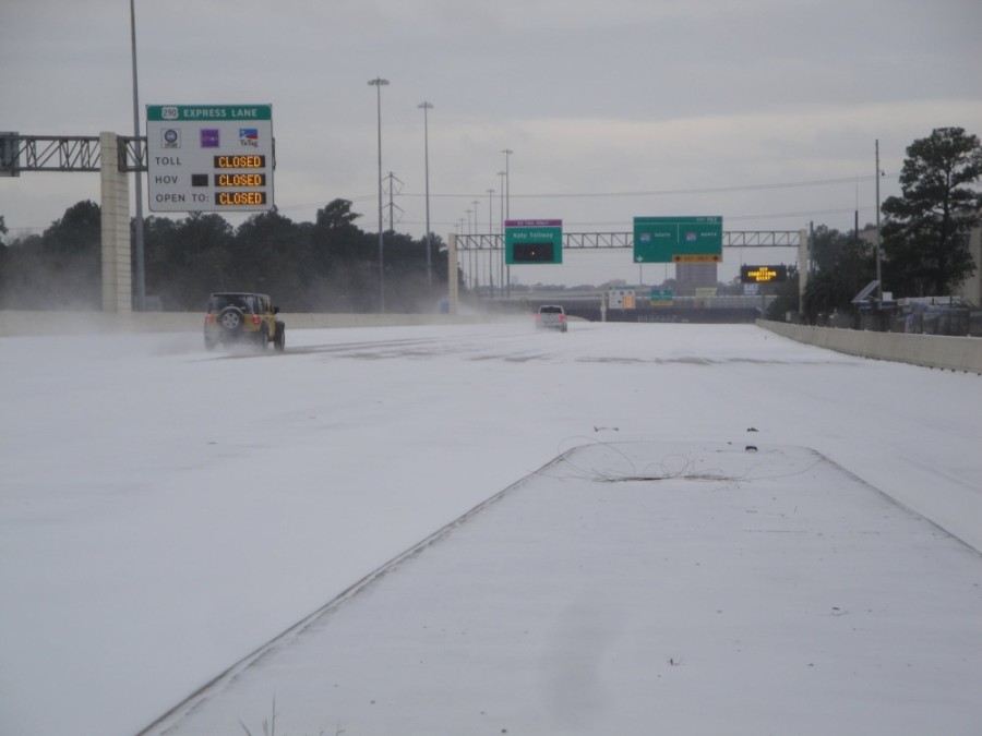 With roads slick and icy, and with temperatures down in the teens, the Houston Independent School District has canceled classes through Thursday. (Courtesy Houston METRO)